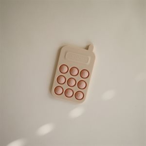 000631_1 Mushie Telefon Press Toy Blush